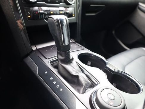 Used 2017 Ford Explorer XLT w/ Equipment Group 202A image 21