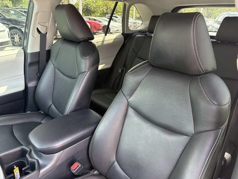 Used 2023 Toyota RAV4 XLE AWD/4WD image 11