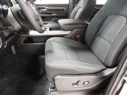 New 2026 RAM 1500 Big Horn AWD/4WD image 13