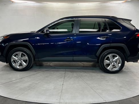 Used 2021 Toyota RAV4 XLE Premium AWD/4WD image 2