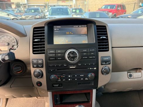 Used 2011 Nissan Pathfinder LE w/ Navigation Pkg image 20