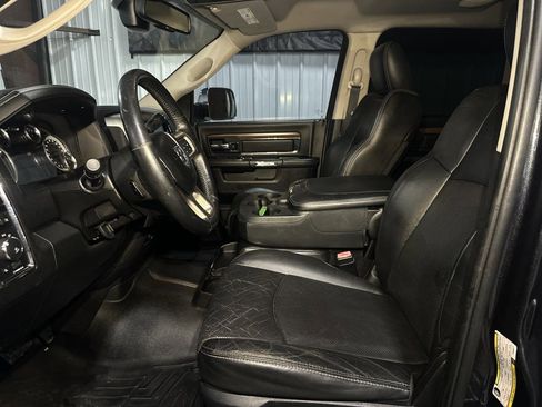 Used 2015 RAM 2500 Laramie w/ Convenience Group image 20