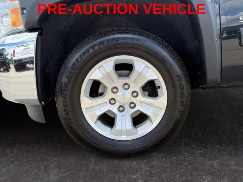 Used 2013 Chevrolet Silverado 1500 LT AWD/4WD image 9