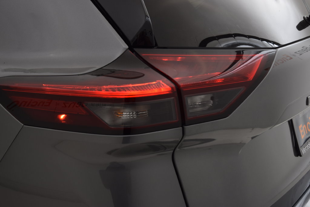 Used 2026 Nissan Rogue SL FWD image 13