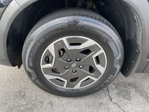 Used 2022 Hyundai Santa Fe Blue image 9