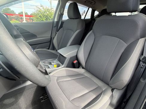 Used 2025 Subaru Crosstrek 2.5i Premium AWD/4WD image 16
