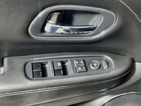 Used 2016 Honda HR-V EX-L image 17