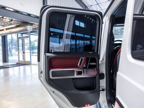 Used 2025 Mercedes-Benz G 63 AMG 4MATIC image 27