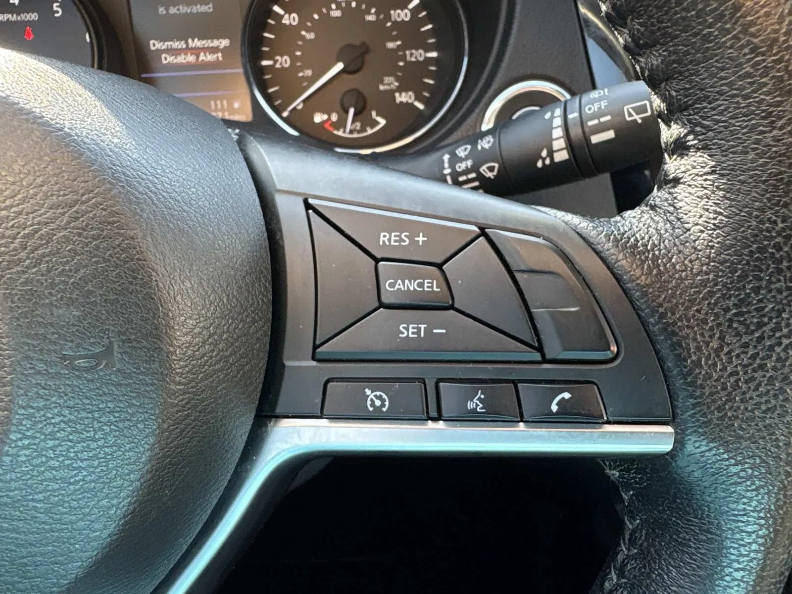 Used 2020 Nissan Rogue SV AWD/4WD image 28