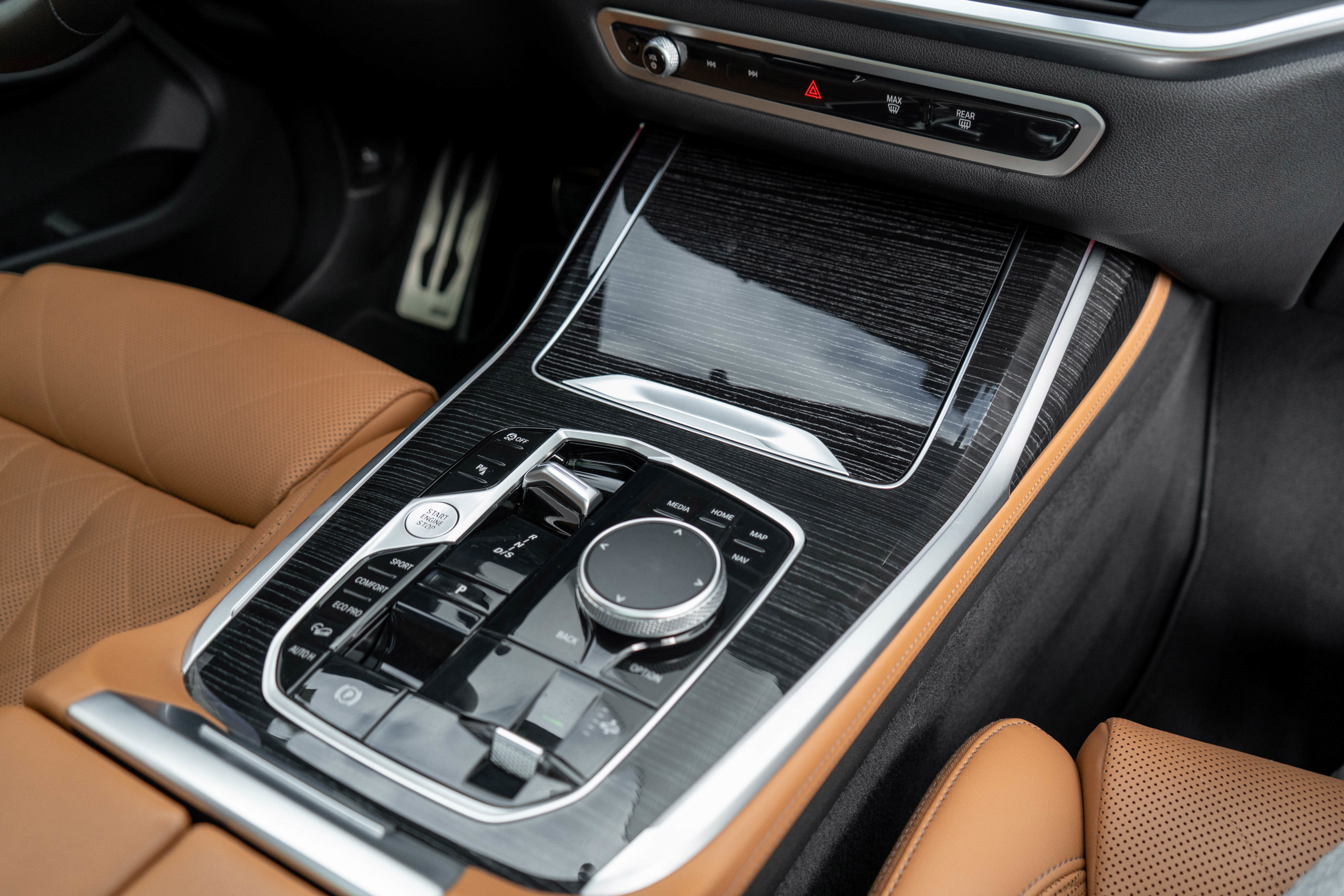 Used 2023 BMW X7 M60i AWD/4WD image 46