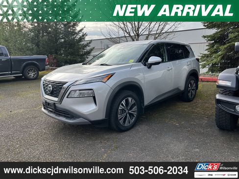 Used 2021 Nissan Rogue SV image 5
