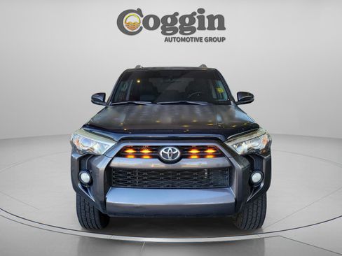 Used 2015 Toyota 4Runner Limited image 6