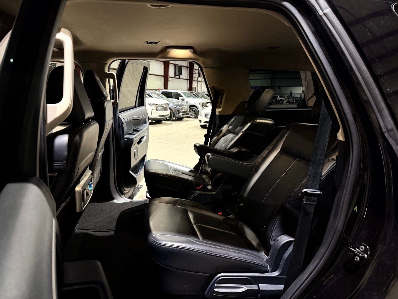 Used 2024 Ford Expedition XLT RWD image 18