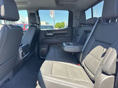Used 2024 GMC Sierra 1500 Denali w/ Denali Reserve Package AWD/4WD image 11