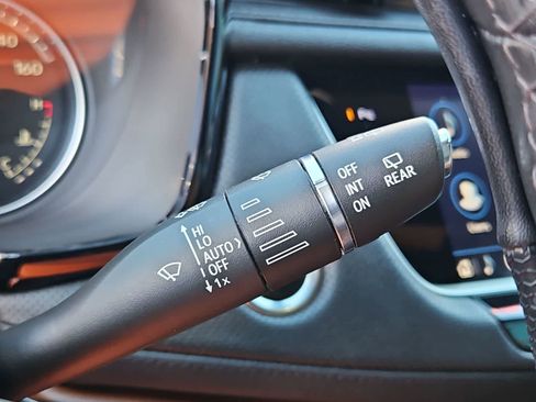 Used 2023 Cadillac XT5 Premium Luxury image 26