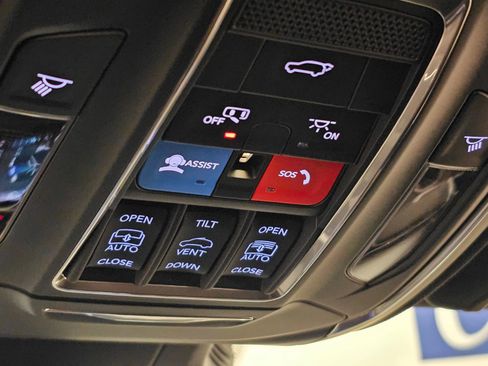 New 2026 Jeep Cherokee Laredo image 33