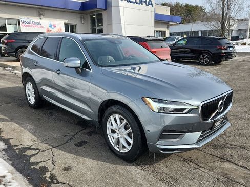 Used 2019 Volvo XC60 T5 Momentum image 4