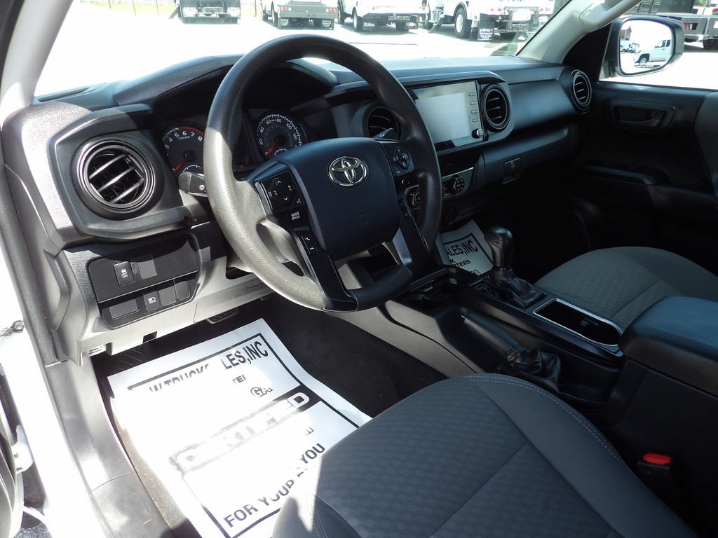 Used 2020 Toyota Tacoma SR RWD image 16