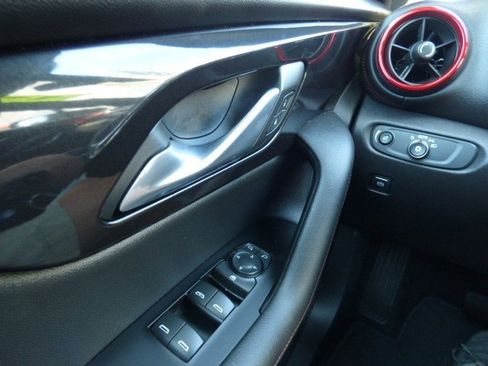 Used 2019 Chevrolet Blazer RS image 31