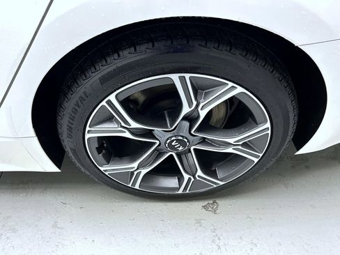 Used 2021 Kia Stinger GT-Line w/ Sun & Sound Package image 22