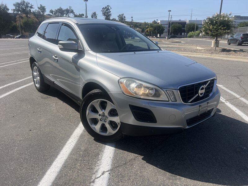 Used 2013 Volvo XC60 3.2 FWD image 1