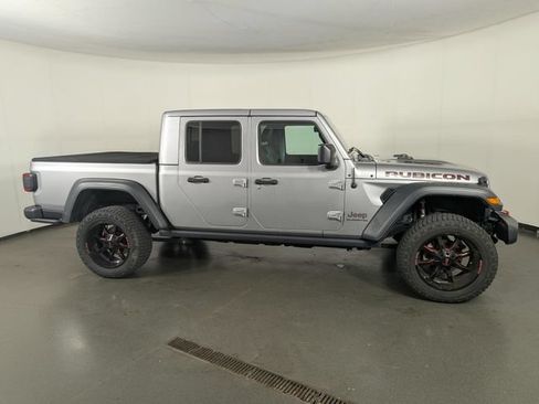 Used 2020 Jeep Gladiator Rubicon w/ Dual Top Group AWD/4WD image 8