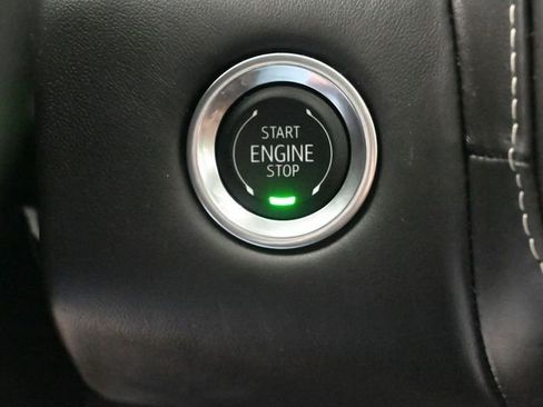 Used 2024 GMC Yukon XL Denali Ultimate image 29