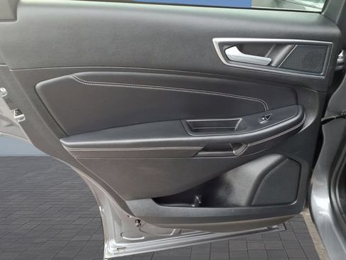 Certified 2024 Ford Edge Titanium AWD/4WD image 12