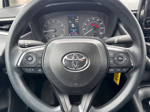 Used 2024 Toyota Corolla LE image 30