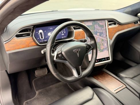 Used 2018 Tesla Model S AWD image 19