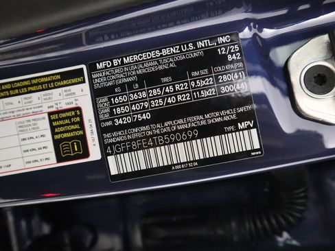 New 2026 Mercedes-Benz GLS 580 4MATIC image 34