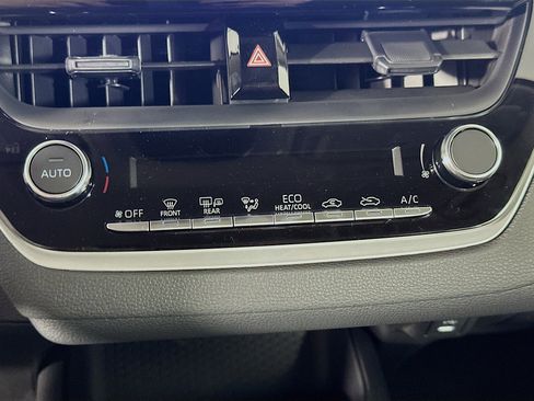 Used 2026 Toyota Corolla LE image 23