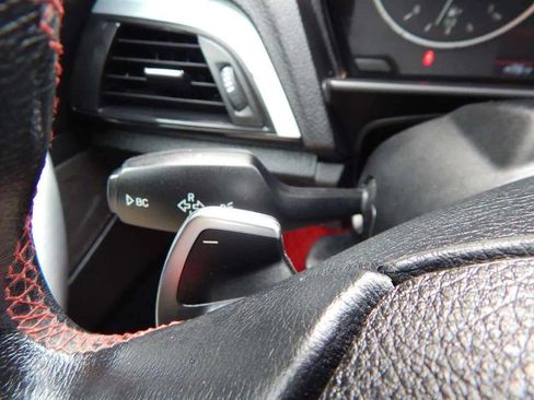 Used 2016 BMW 228i Convertible image 23