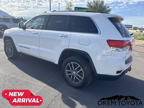 Used 2018 Jeep Grand Cherokee Limited w/ Trailer Tow Group IV AWD/4WD image 3