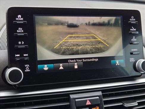 Used 2018 Honda Accord EX image 12