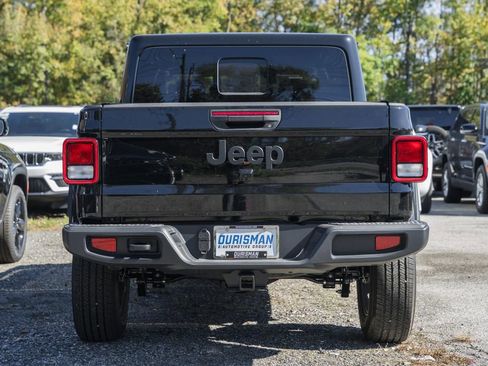 New 2025 Jeep Gladiator Sport w/ Premium Package image 5