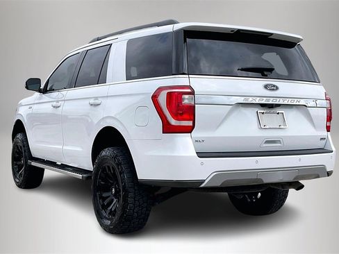 Used 2019 Ford Expedition XLT w/ Equipment Group 202A image 4