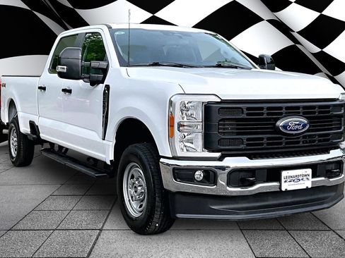 Used 2023 Ford F350 XL w/ 360-Degree Camera Package AWD/4WD image 10