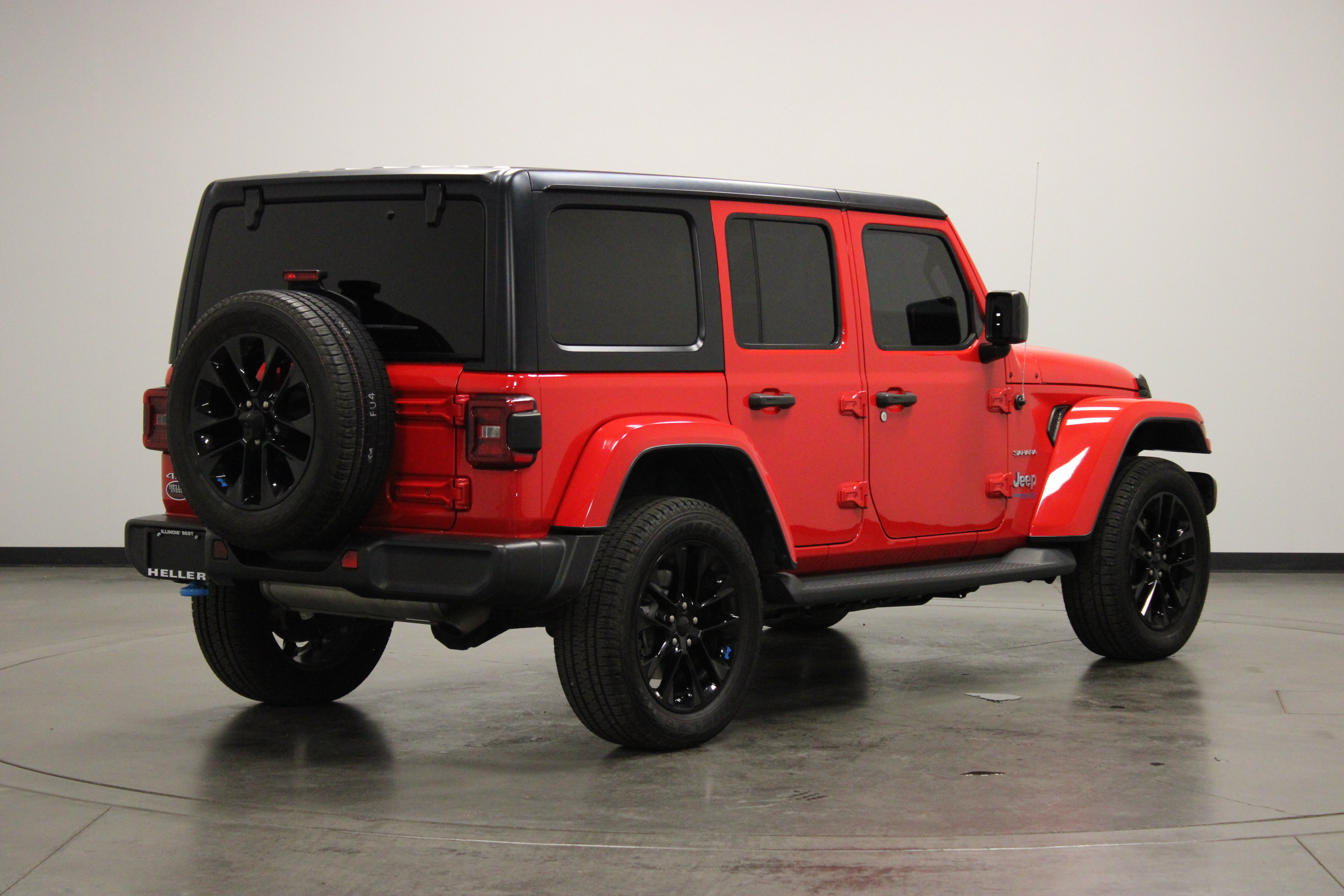 Used 2022 Jeep Wrangler Unlimited Sahara AWD/4WD image 8