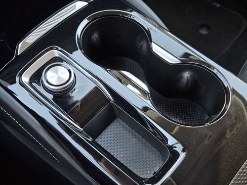 Used 2025 Buick Envision Sport Touring image 23