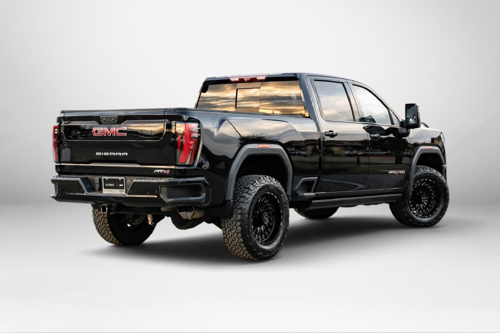 Used 2024 GMC Sierra 3500 AT4 w/ AT4 Premium Plus Package AWD/4WD image 5