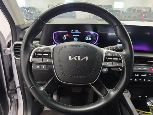 Used 2025 Kia Telluride S AWD/4WD image 14