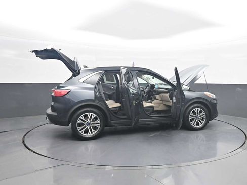 Certified 2022 Ford Escape SEL w/ Technology Package AWD/4WD image 46