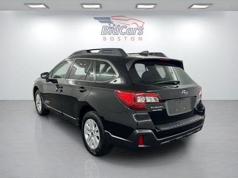 Used 2019 Subaru Outback 2.5i Premium AWD/4WD image 6