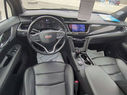 Certified 2023 Cadillac XT6 Premium Luxury image 21