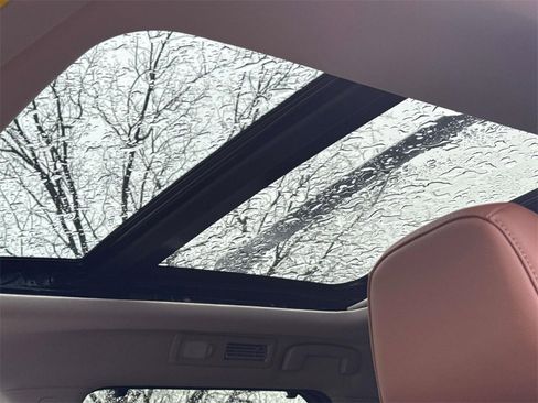 New 2025 Nissan Pathfinder Platinum image 11