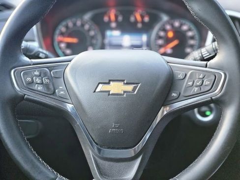 Used 2024 Chevrolet Equinox LT FWD image 16