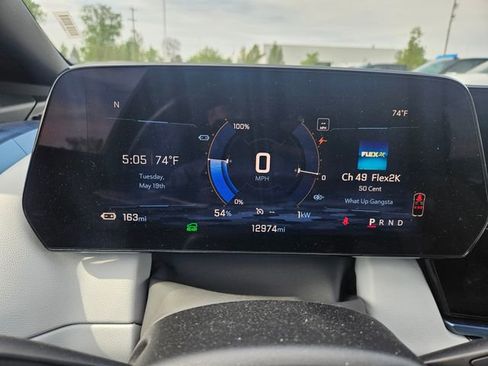 Used 2025 Chevrolet Equinox EV LT FWD image 18