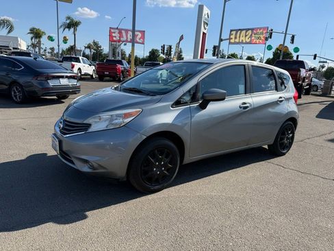 Used 2015 Nissan Versa Note SV FWD image 3