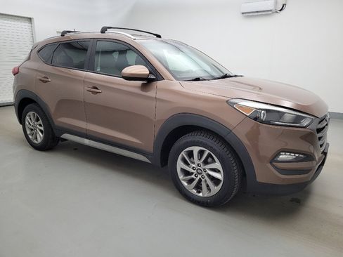 Used 2017 Hyundai Tucson SE image 11